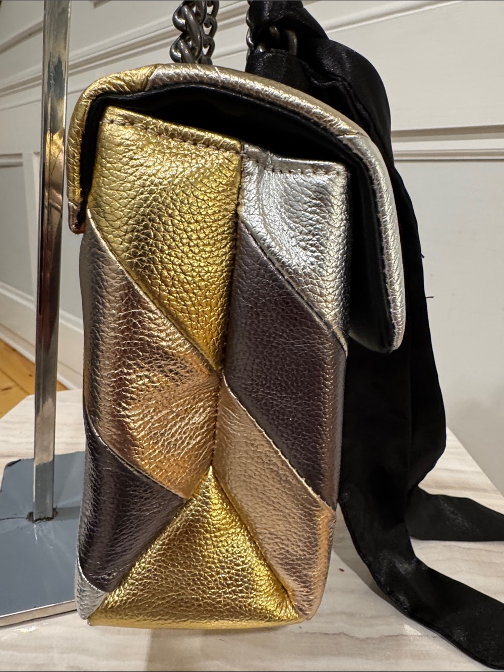 Kurt Geiger Bag Large Kensington Metallic Gold Silver Gray Stripe Shoulder Bag - Picture 8 of 17